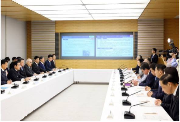写真：政府対策本部会合訓練の様子1