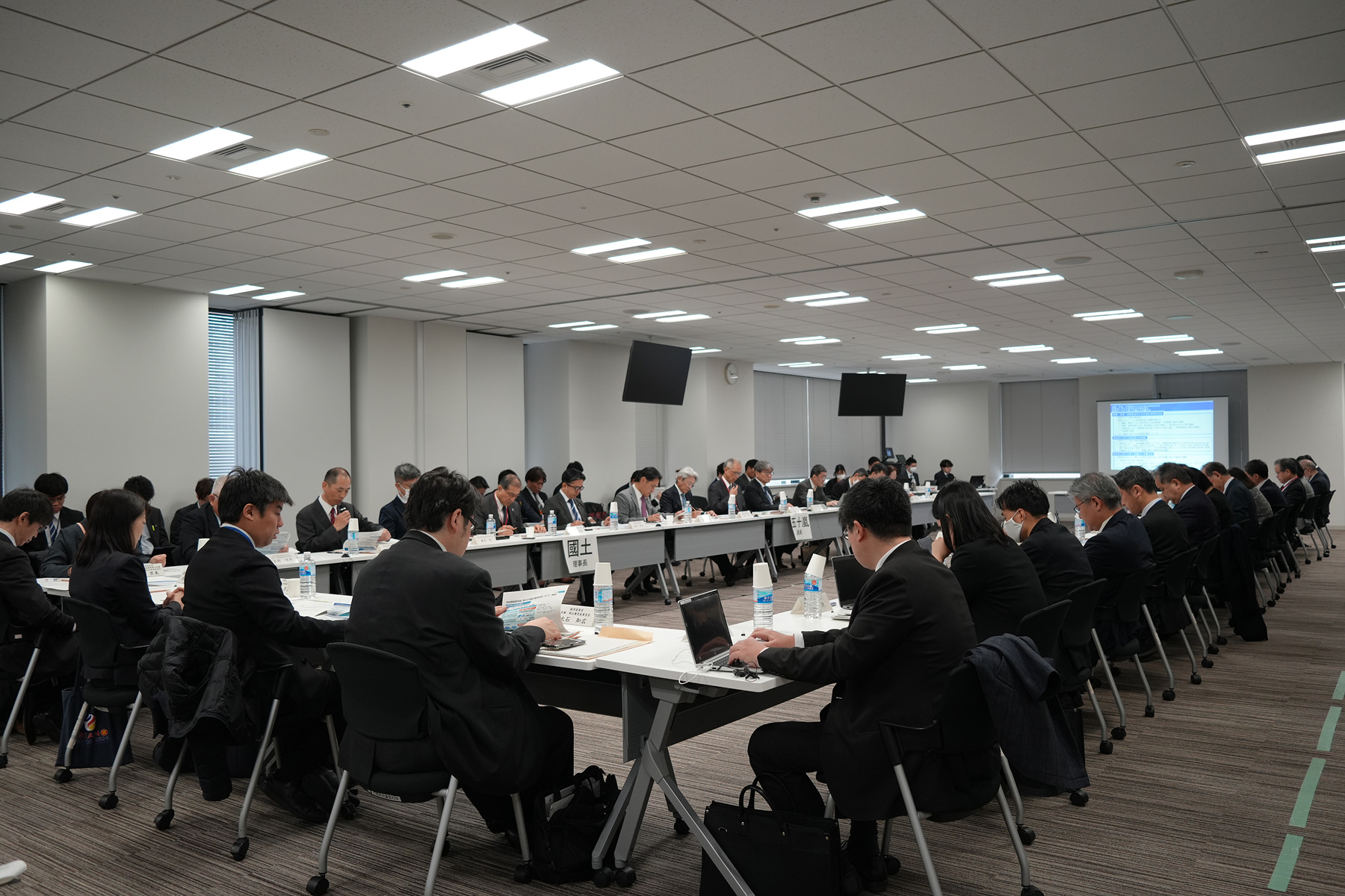 写真:第21回「新型インフルエンザ等対策推進会議」の様子4